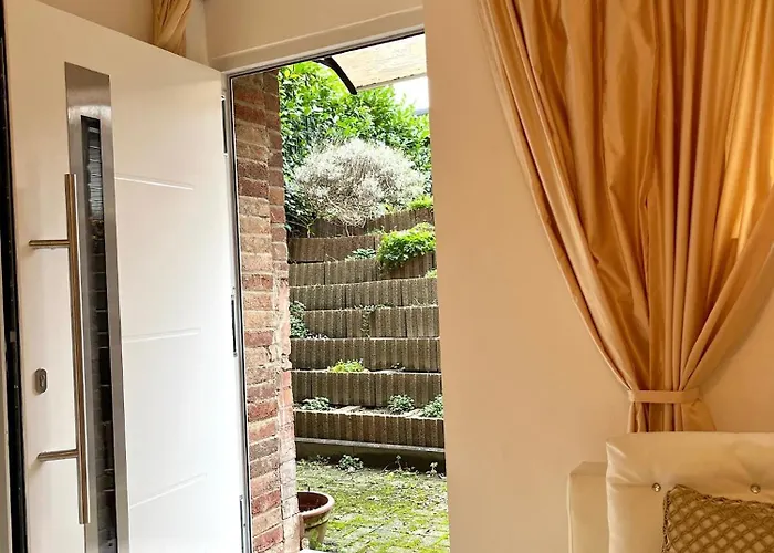 Appartement Gartensuite In Duesseldorf, 10 Min Zur Messe